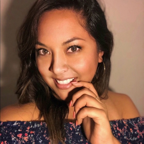 Meet your Posher, Deanna - Picture 4 of 5